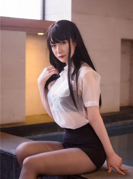 年轻的嫂子4免费在线观看