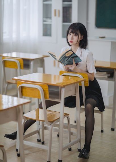 女教师在线免费观看