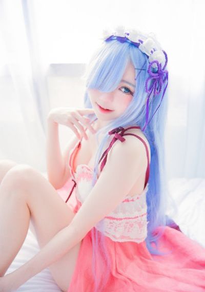 佟凡