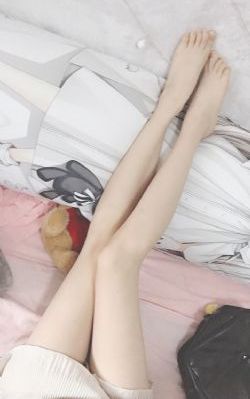 明月照尖东